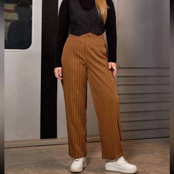 Pants - Bogo sale Plus striped print wide leg pant